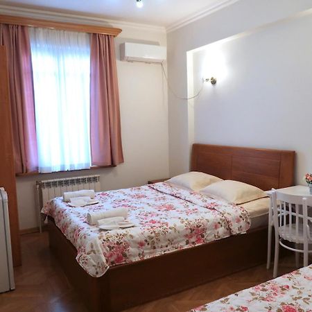 Guest House Merci Tbilisi Eksteriør billede