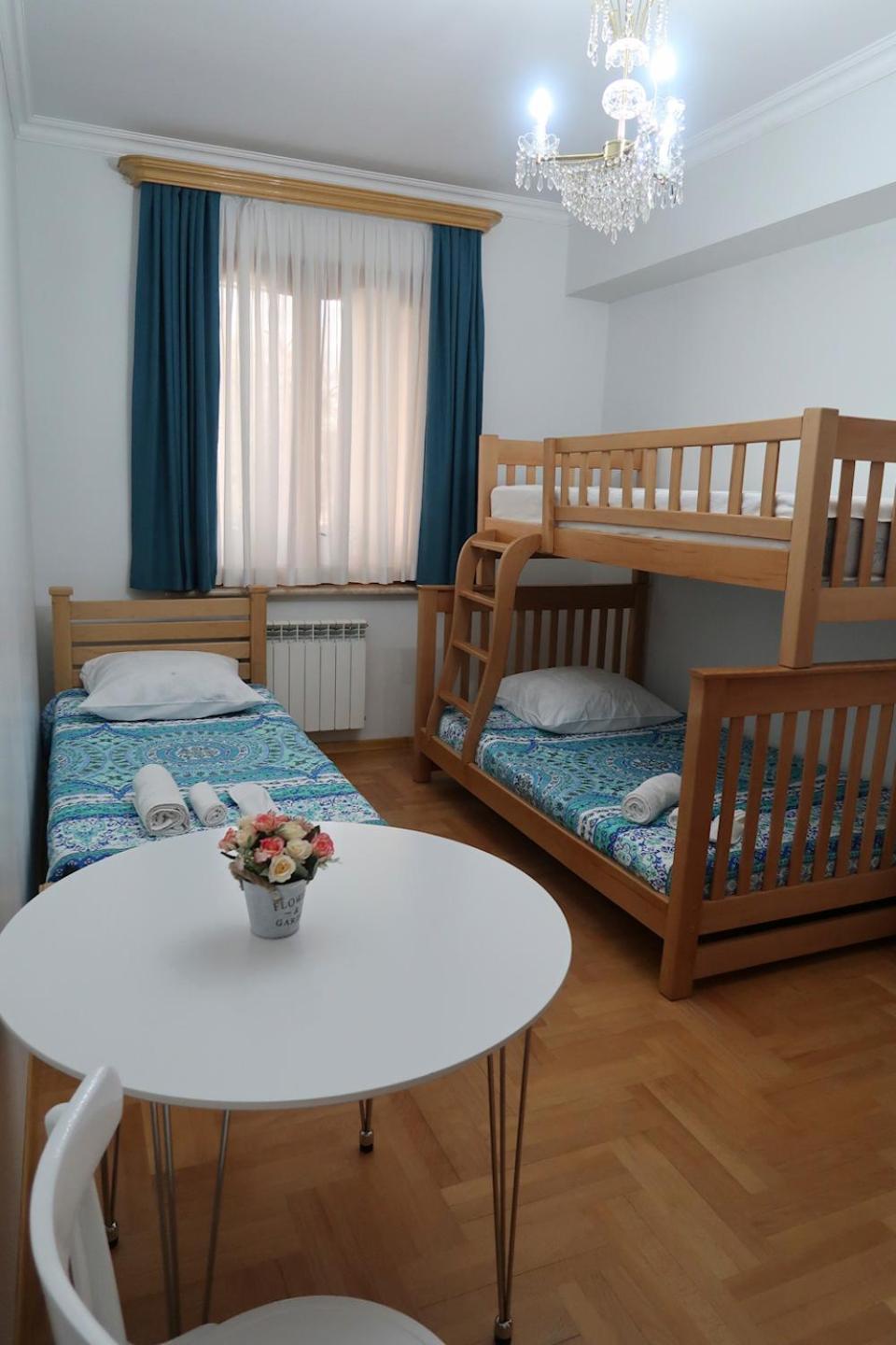 Guest House Merci Tbilisi Eksteriør billede